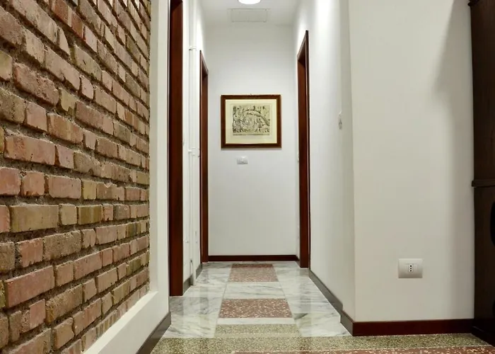 בית הארחה Maison Colosseo רומא