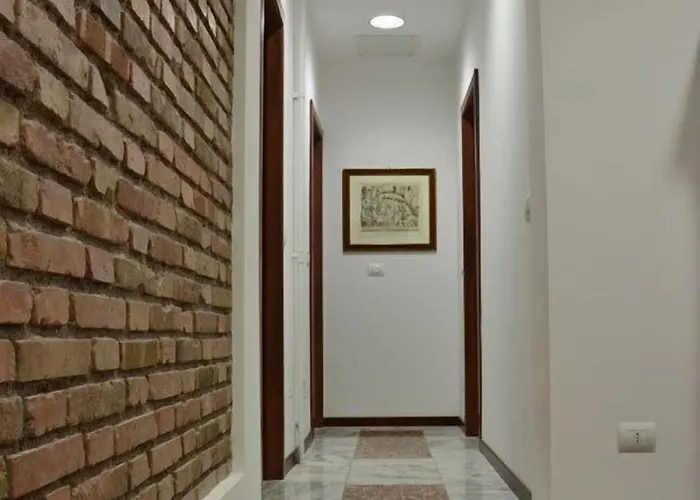 Maison Colosseo רומא