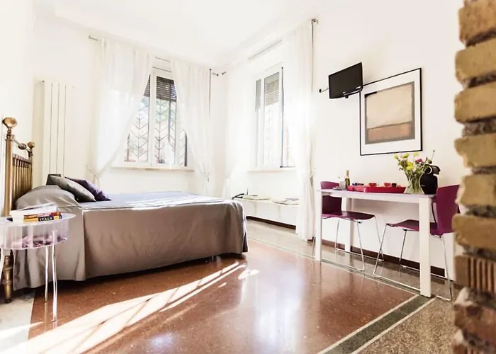 בית הארחה Maison Colosseo 4*