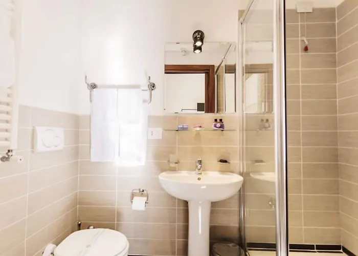 בית הארחה Maison Colosseo 4*