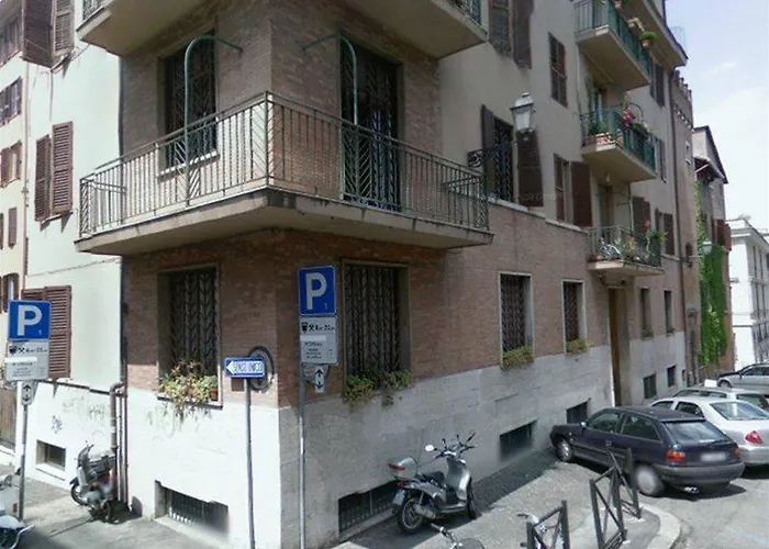 בית הארחה Maison Colosseo רומא
